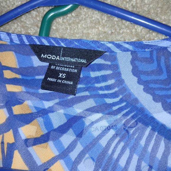 Moda international swimsuit cover up - Picture 2 of 2